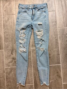 American Eagle Outfitters Light Blue Ripped Skinny Jeans Size 2